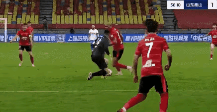 场迎战成都, 牌明明就是